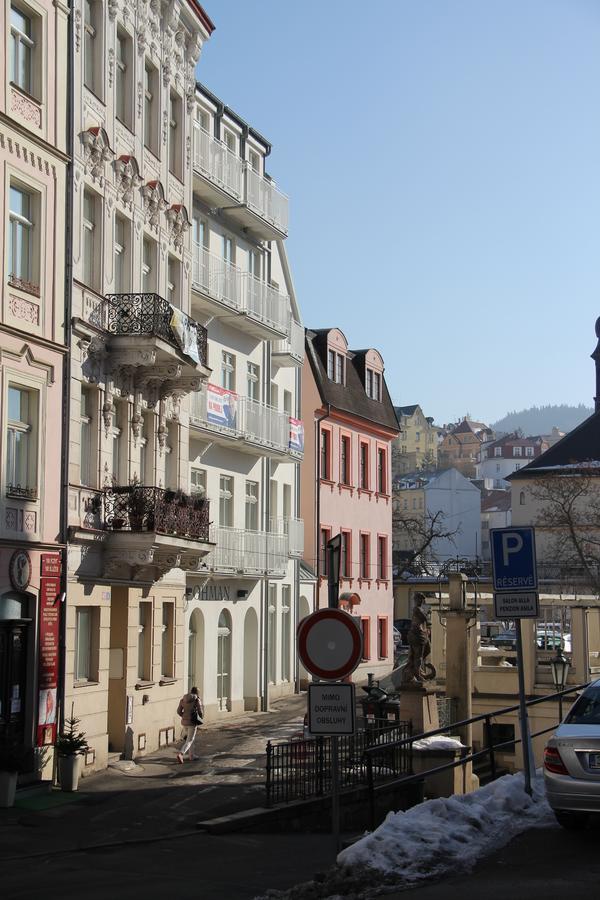 Karlovy Vary Zamecky Vrch Apartment Exterior foto