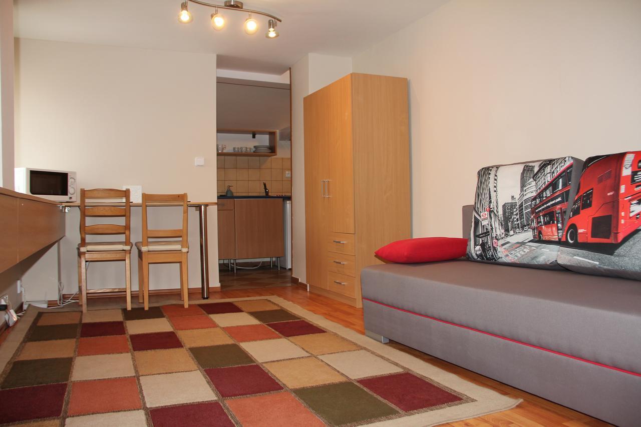 Karlovy Vary Zamecky Vrch Apartment Exterior foto